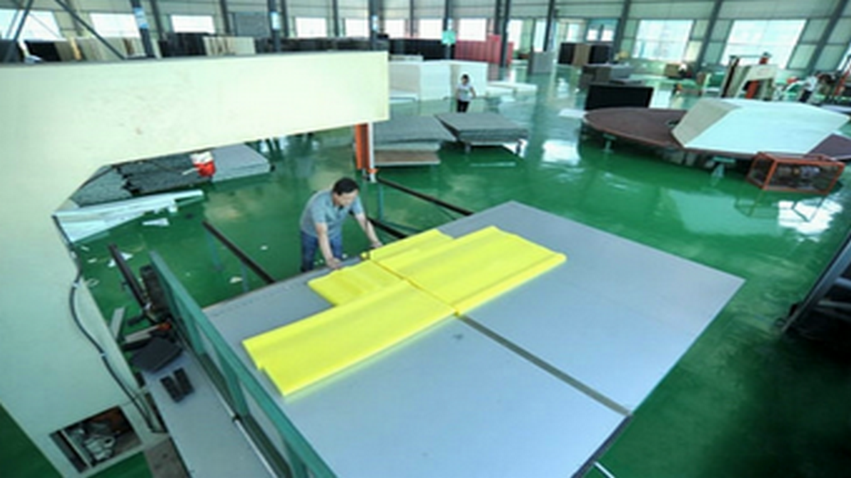 One Sided Adhesive Foam Tape Closed Cell Freon Proof For Protection / Gluing