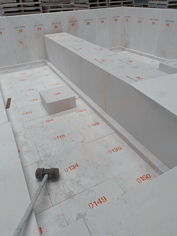 Max 1% SiO2 Content Alpha Beta Alumina Block for Glass Fusing Kiln Sturdy Design