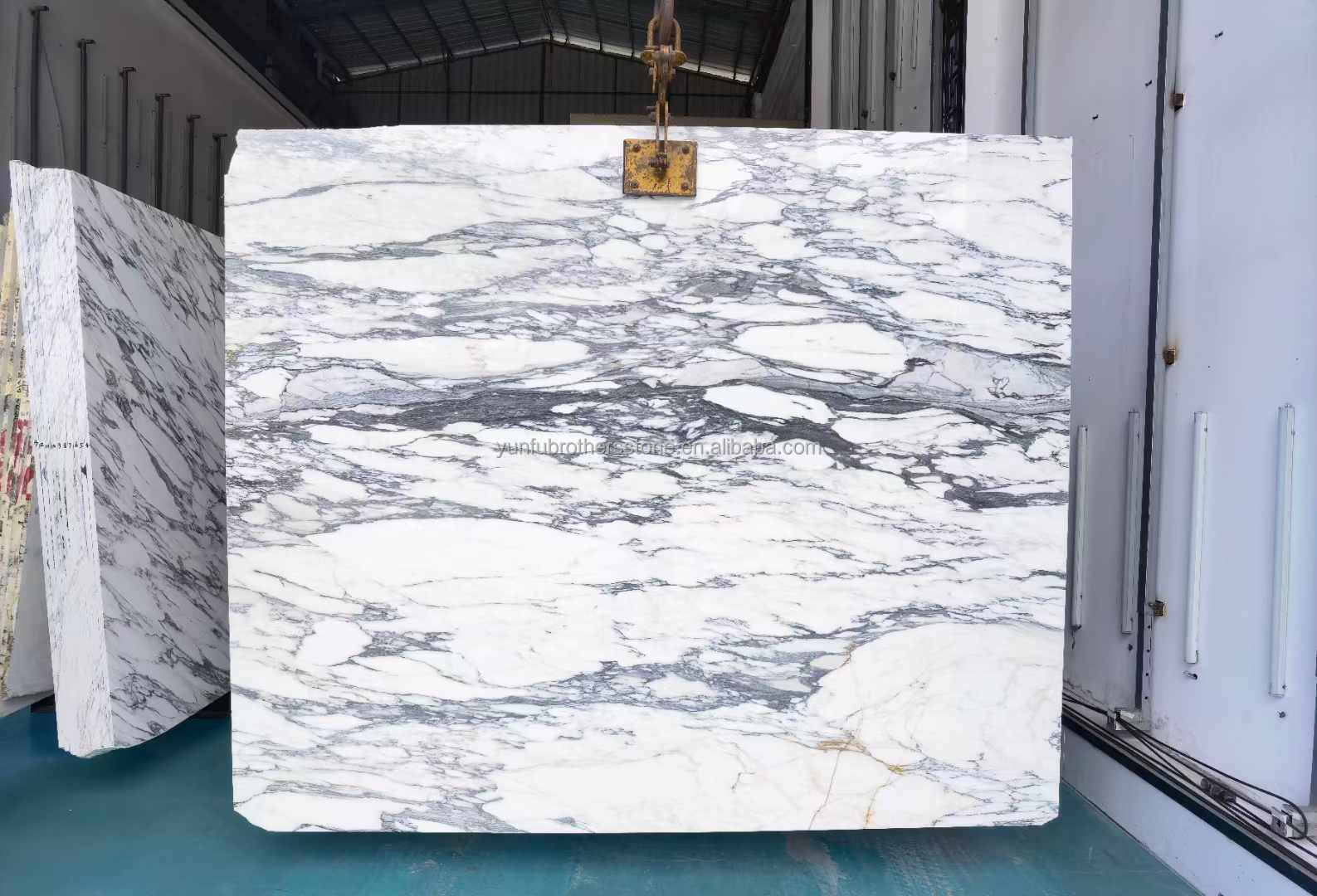 Wall and Flooring Modern Design Snow White Marble Table Top with Brown Veins