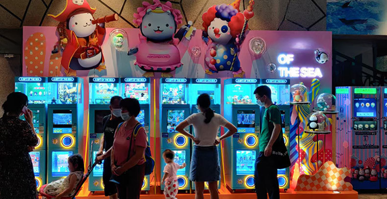 Dreamland Gashapon Machine Manufacturer Customs Capsule Toy Vending Twisted Egg Ball Mini Gacha Gachapon Vending Machine