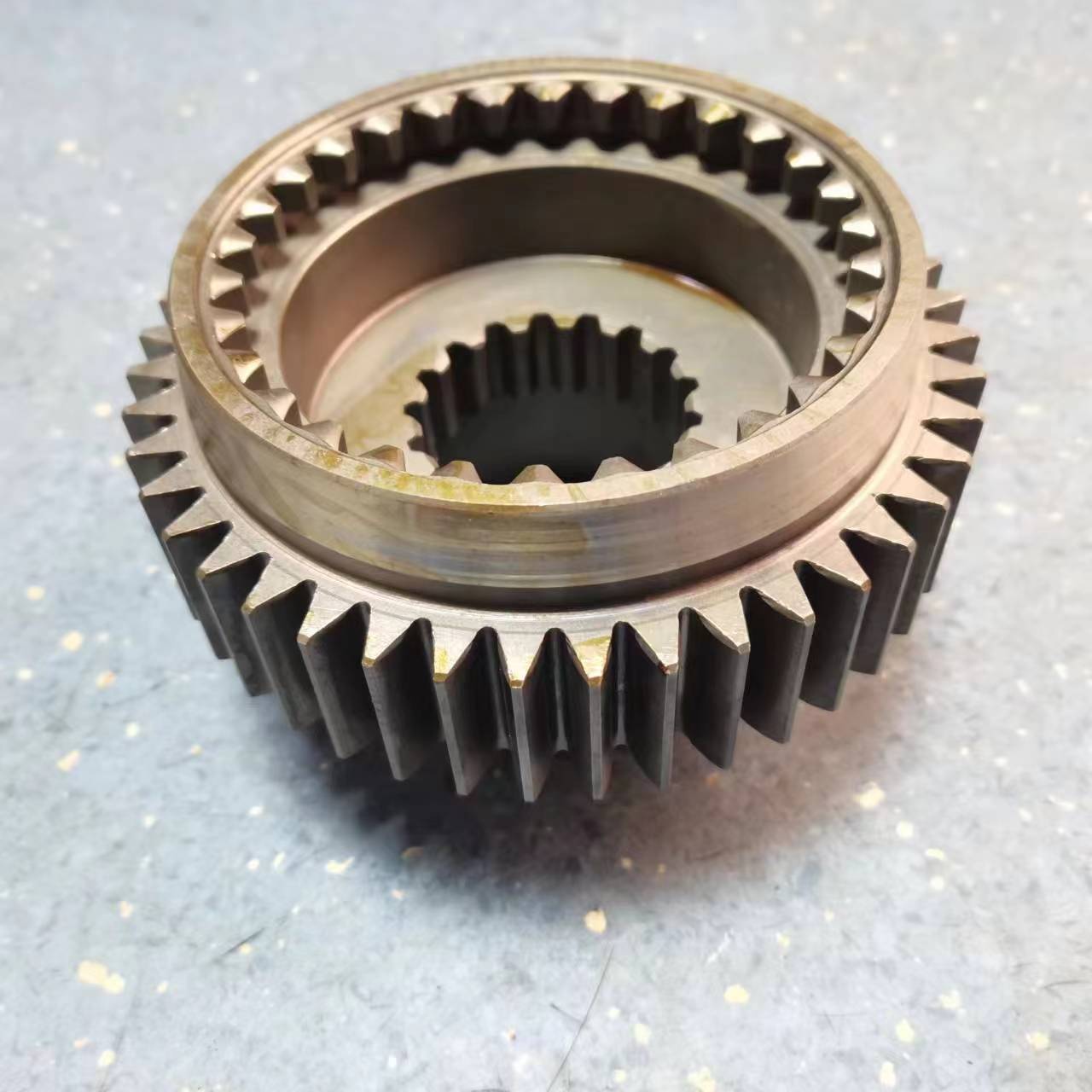 15kg Diesel Engine Transmission Drive Gear for Howo Shacman Truck Parts JSD180-1707030
