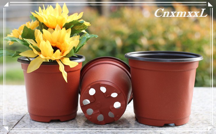 3% UV Resistant 120mm Top Dia 1L Plastic Plant Pots Thick Enough