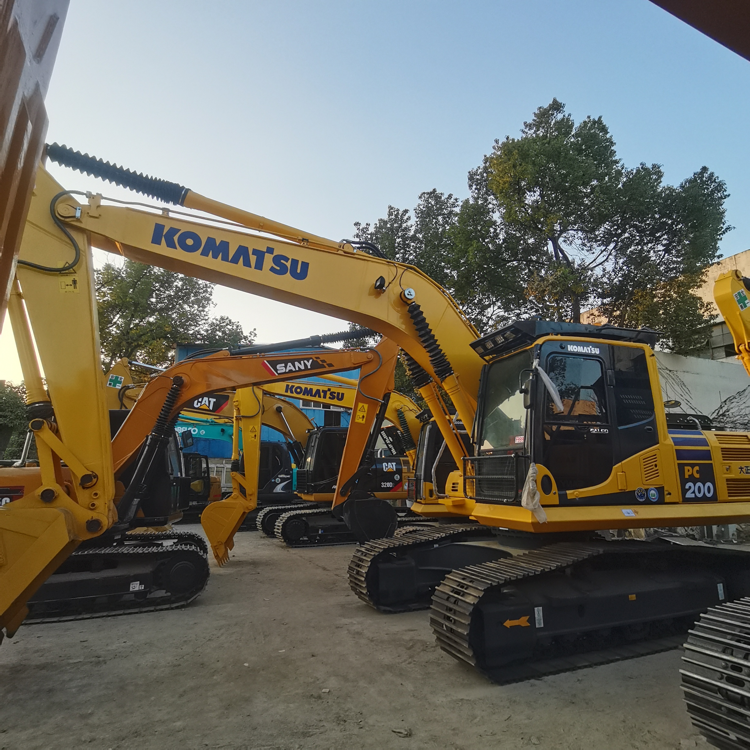 20 Ton Second Hand Komatsu PC200 PC220 Hydraulic Crawler Excavator With Low Working Hours