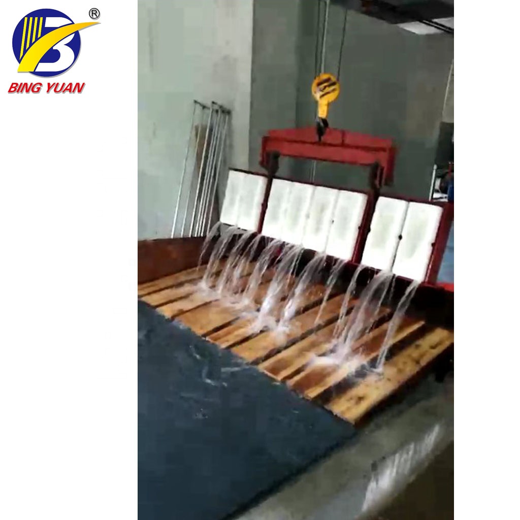 R404A 124.3KW 380V 25KG Commercial Ice Maker Machine , Commercial Ice Cube Machine